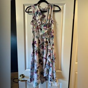 Dress! Clean smoke free home!